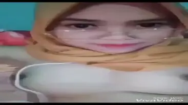 Cewe Imut Colmek